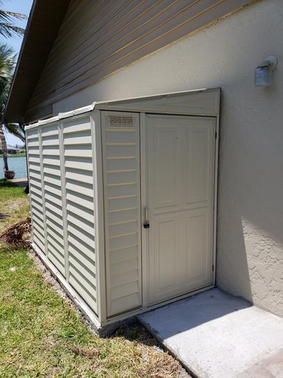 Duramax SideMate Shed with Foundation 4'x8' - 06625