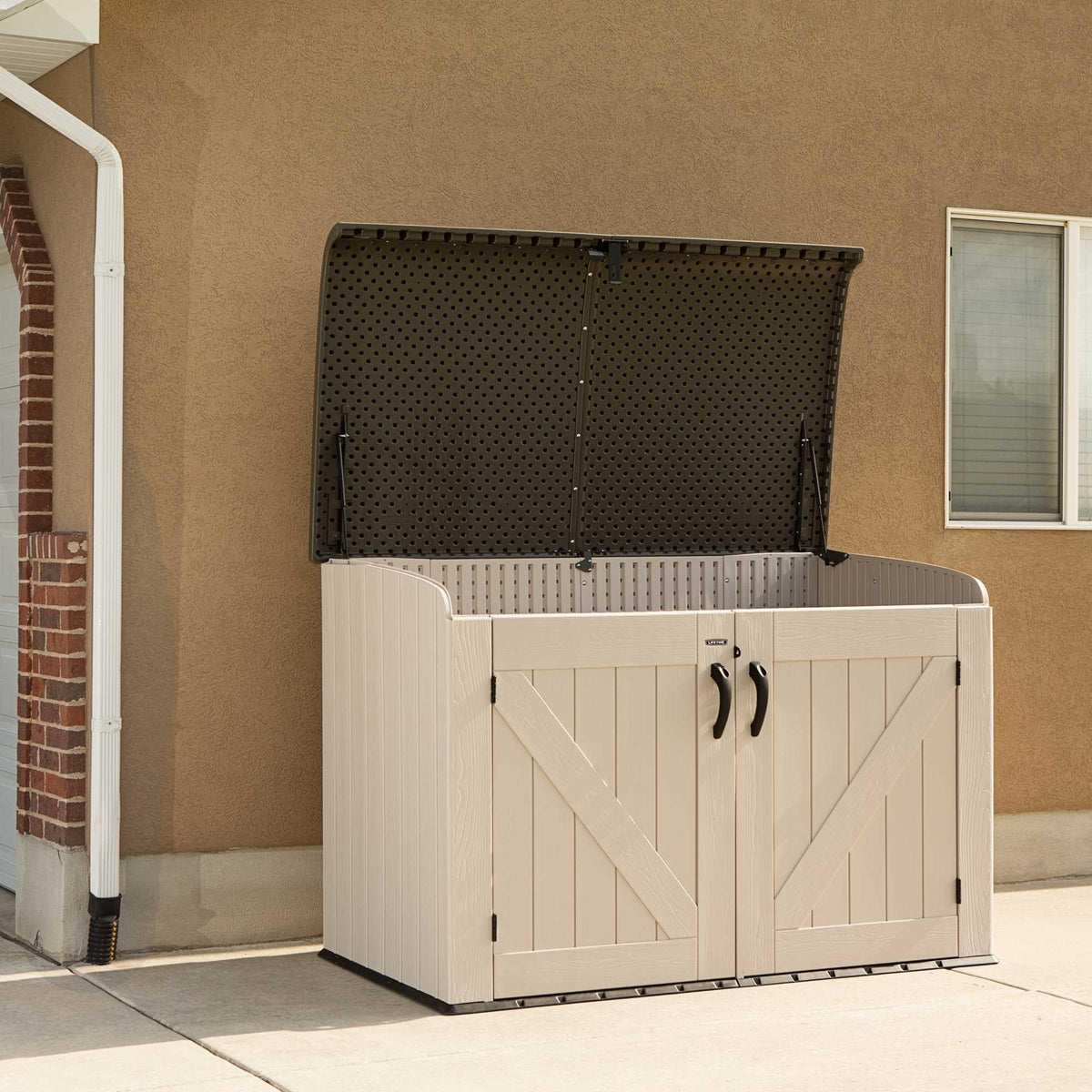 Lifetime Horizontal Storage Shed (75 Cubic Feet) - 60170